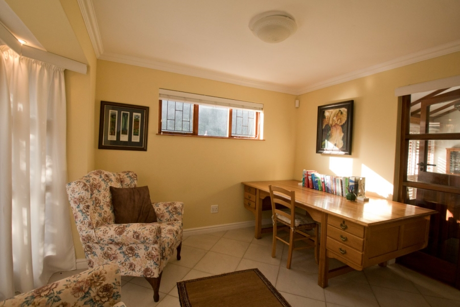 5 Bedroom Property for Sale in Outeniqua Strand Western Cape